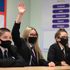 Students to continue to wear face masks in lessons into summer term