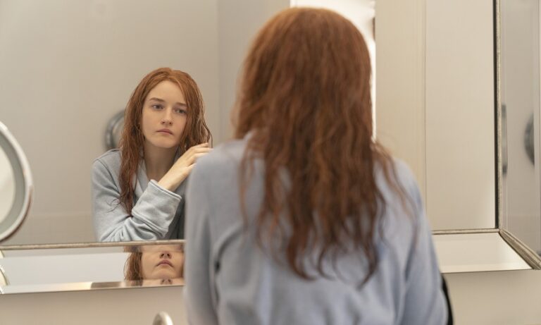 ‘Inventing Anna:’ Vulnerable and vicious, she enslaved NY society