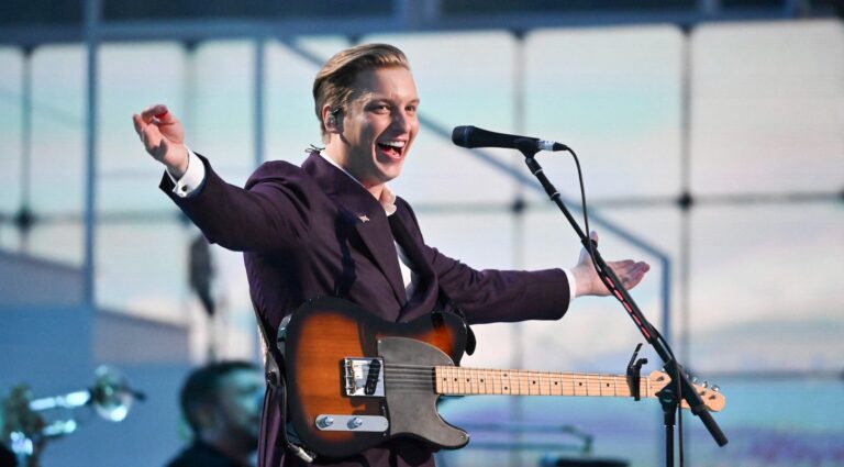 British singer George Ezra to perform in Dubai in October